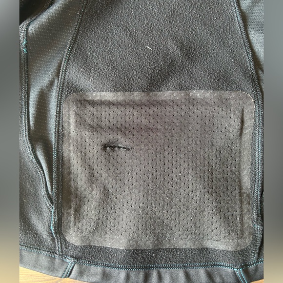 Womens North Face running jacket Medium - Picture 2 of 10